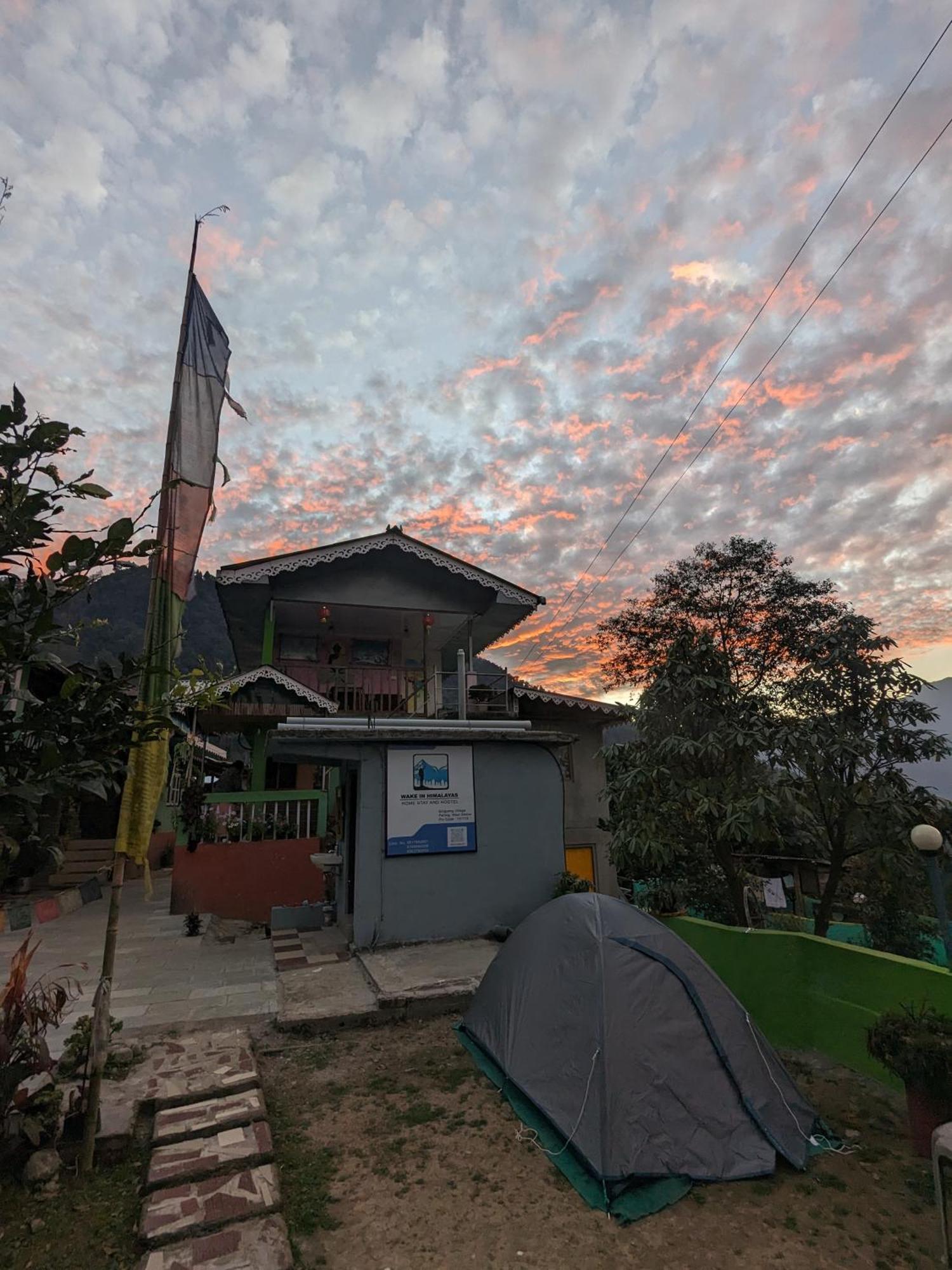Wake In Himalayas Hostel Pelling Ngoại thất bức ảnh