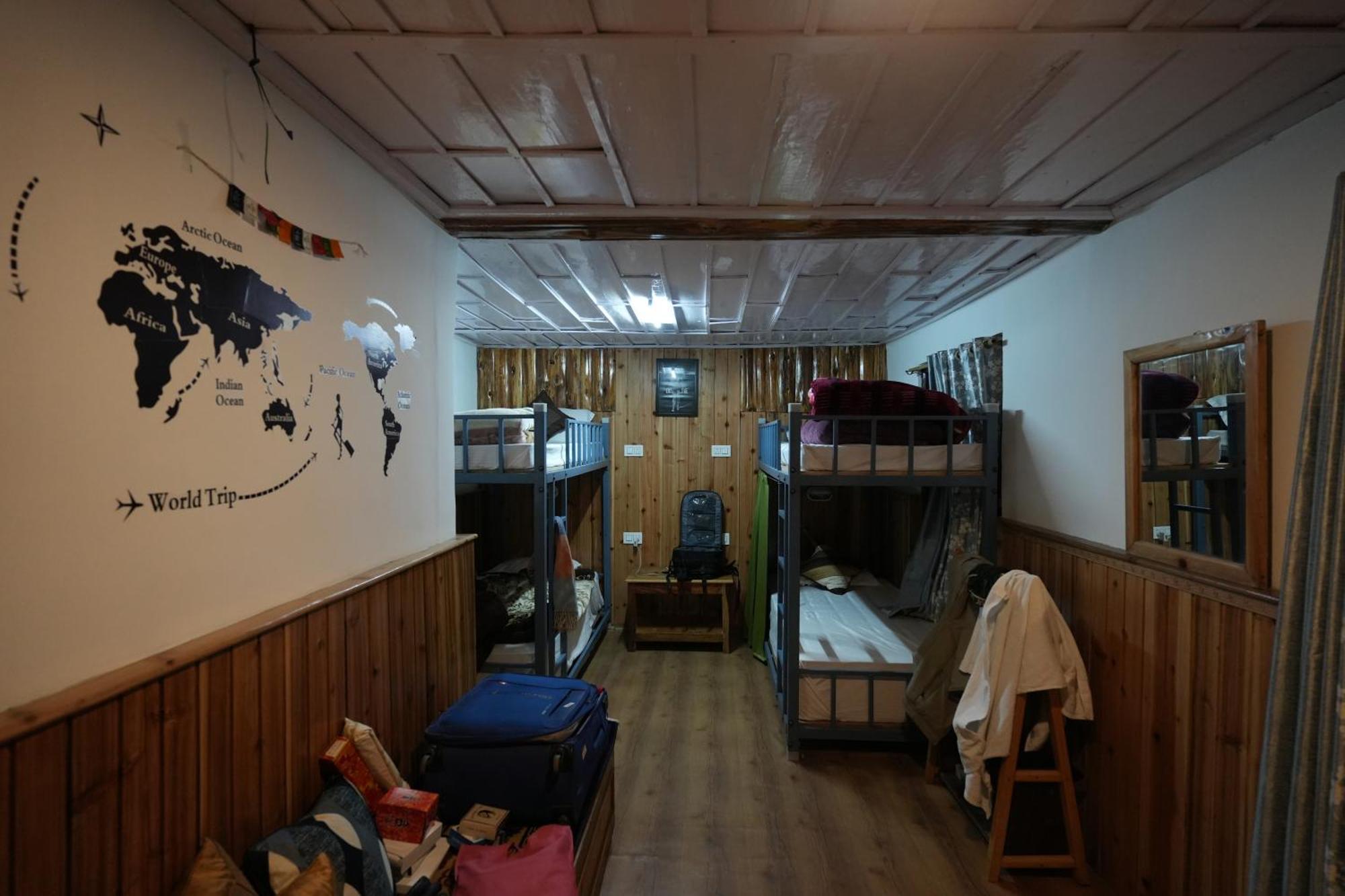 Wake In Himalayas Hostel Pelling Ngoại thất bức ảnh