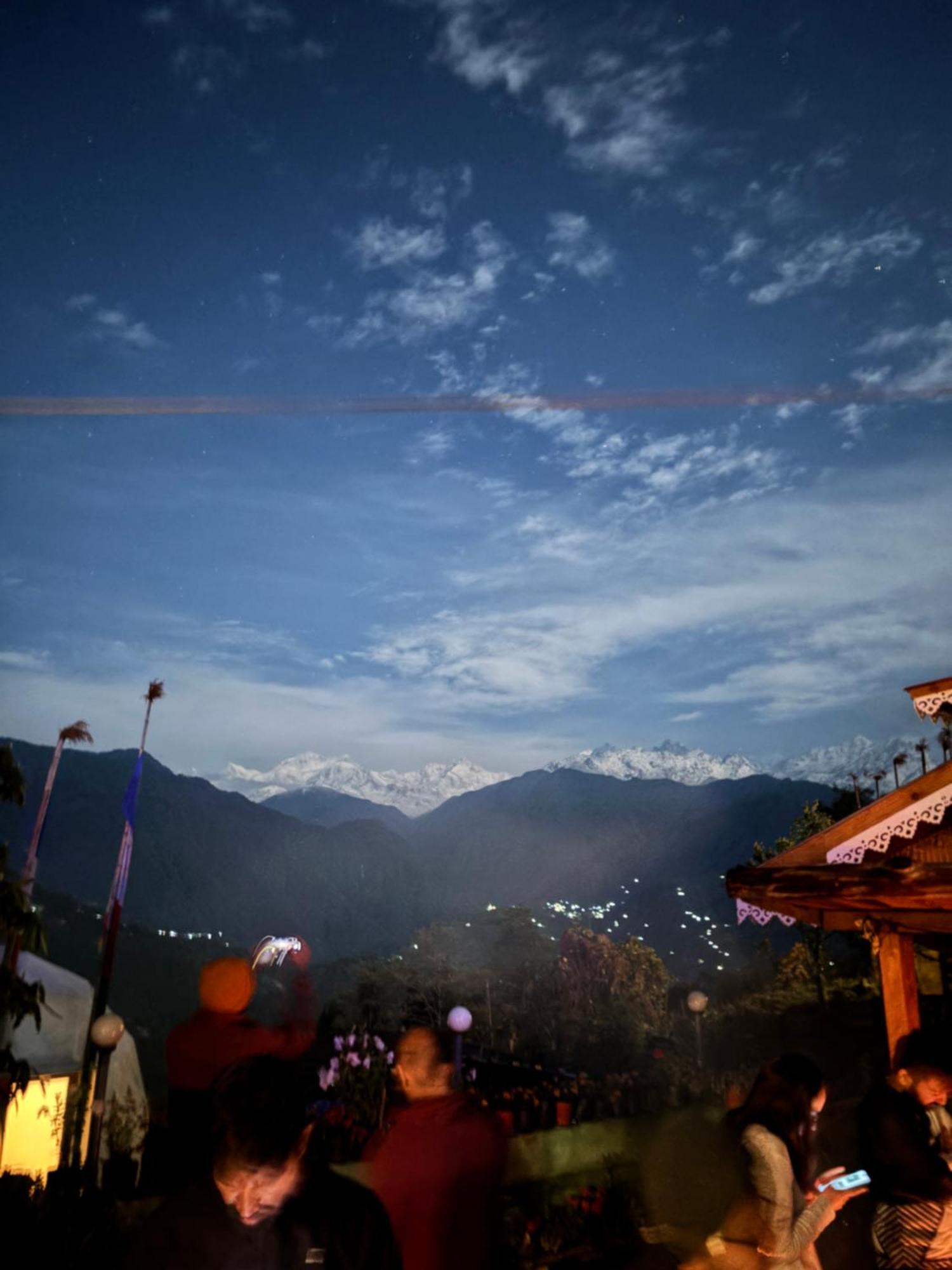 Wake In Himalayas Hostel Pelling Ngoại thất bức ảnh